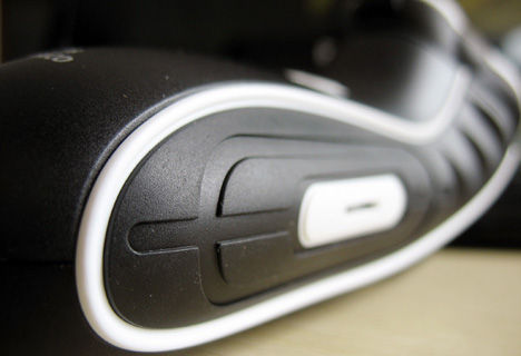 PHILIPS 剃须刀